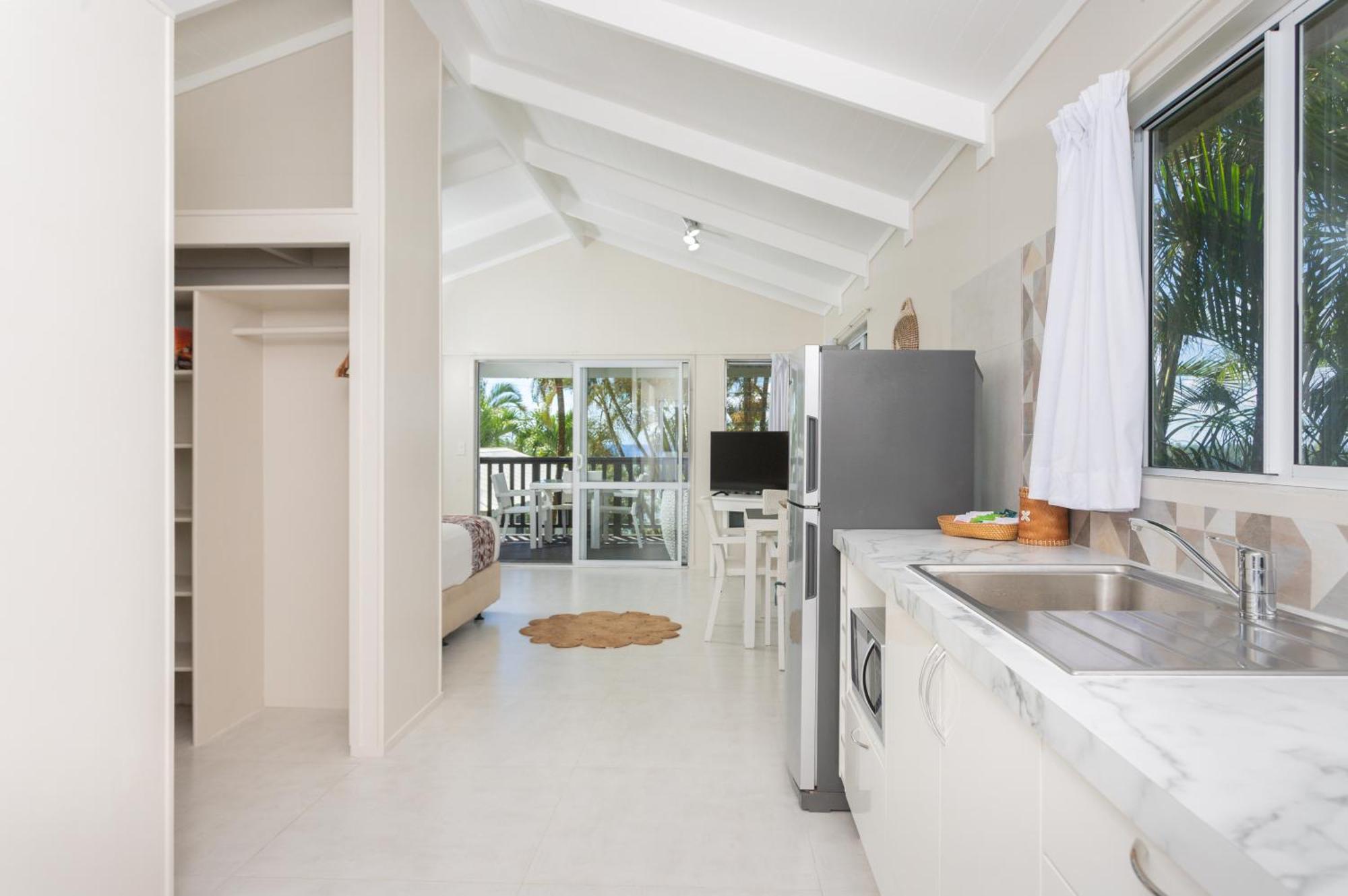 Muri Lagoon View Bungalows - Hillside Bungalow Раротонга Екстериор снимка